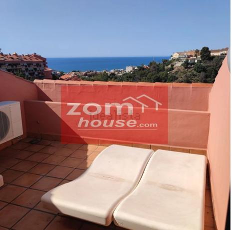 Dúplex en calle La Alondra