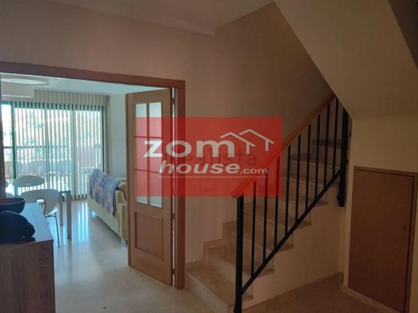 Dúplex en calle La Alondra