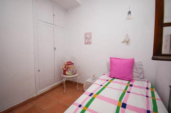 Chalet adosado en calle Geraneos, 1