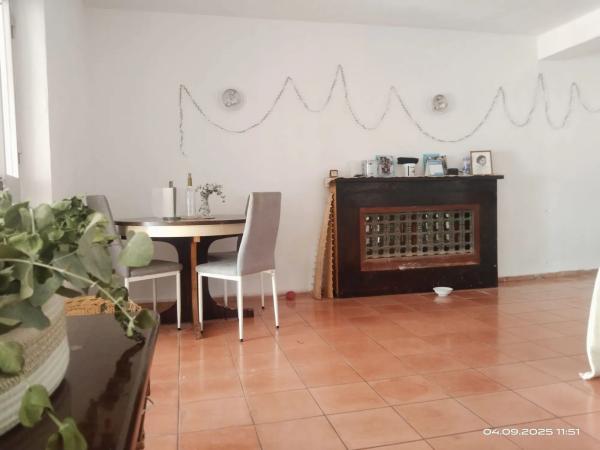 Chalet adosado en calle Geraneos