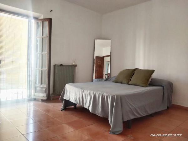 Chalet adosado en calle Geraneos