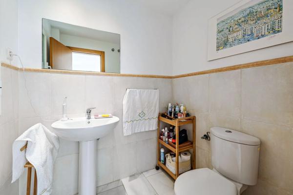 Chalet pareado en avenida del Higuerón