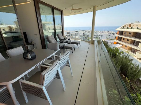 Piso en avenida Fuengirola, 9