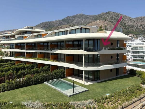 Piso en avenida Fuengirola, 9