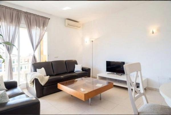 Piso en avenida del Higuerón, 56