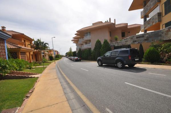 Piso en avenida del Higuerón, 56