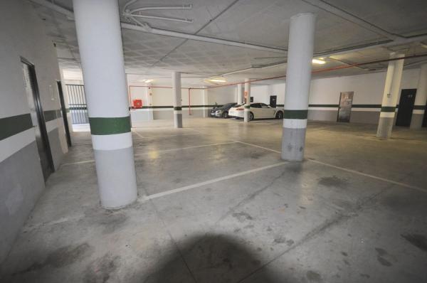 Piso en avenida del Higuerón, 56