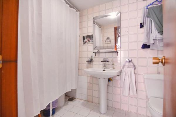 Piso en avenida Condes de San Isidro, 37