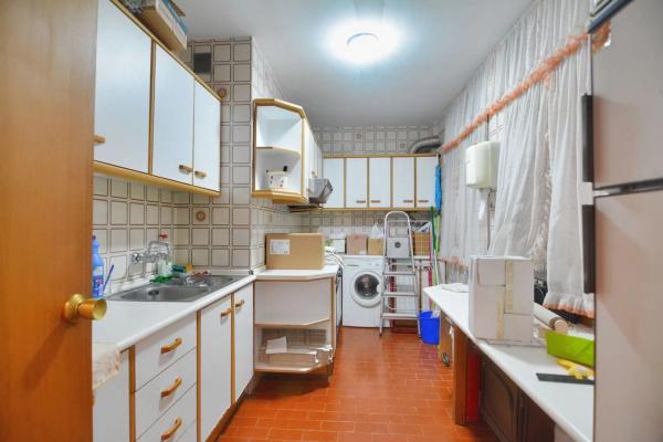 Piso en avenida Condes de San Isidro, 37