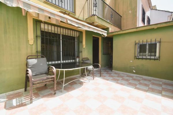 Chalet adosado en calle Monaguillo