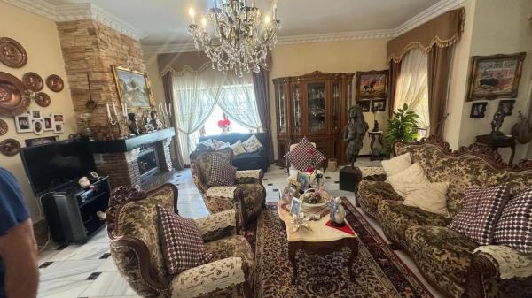 Casa independiente en CL Cafetos Los