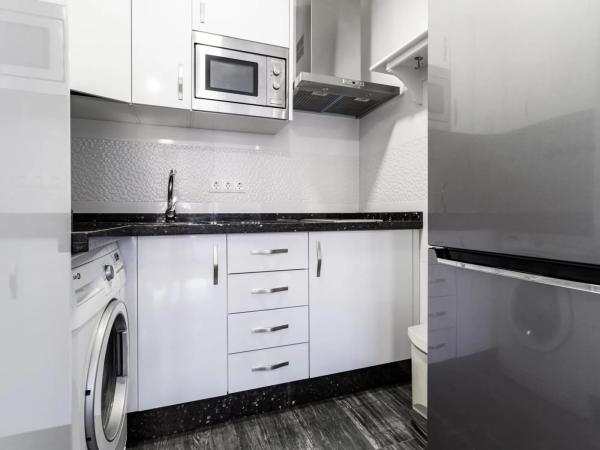 Estudio en paseo Marítimo Rey de España