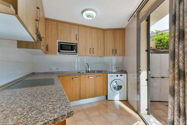 Chalet adosado en calle Tucán