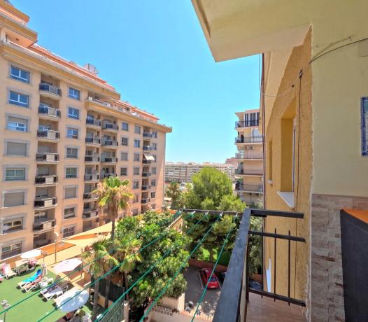 Piso en calle Virgen del Rocío, 1