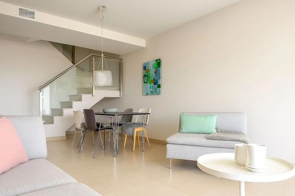 Dúplex en calle Pensamiento