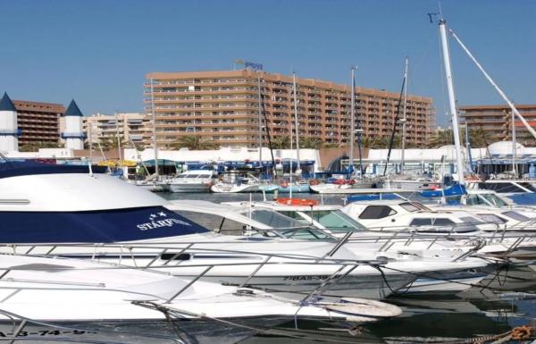 Estudio en calle Martínez Catena, 6