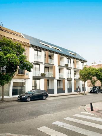 Piso en avenida Santa Amalia, 10