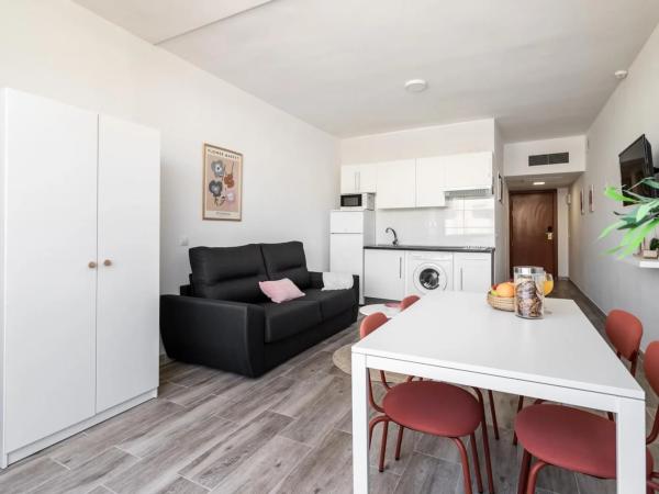 Estudio en calle Martínez Catena