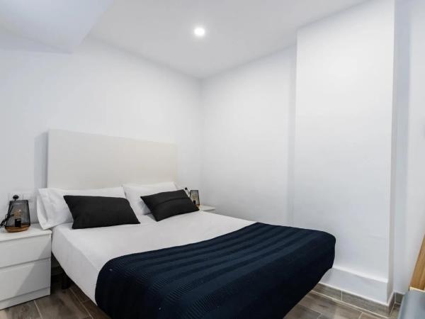 Estudio en calle Martínez Catena