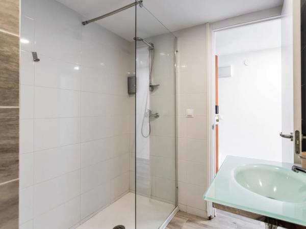 Estudio en calle Martínez Catena