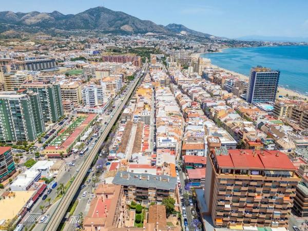 Casa independiente en calle Víctor de la Serna, 6 -8