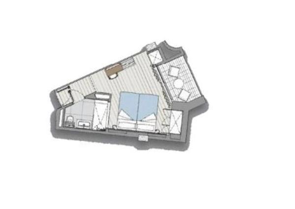 Estudio en paseo marítimo, 32