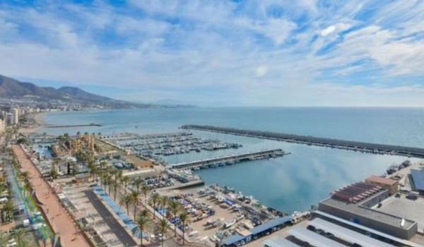 Estudio en paseo marítimo, 32