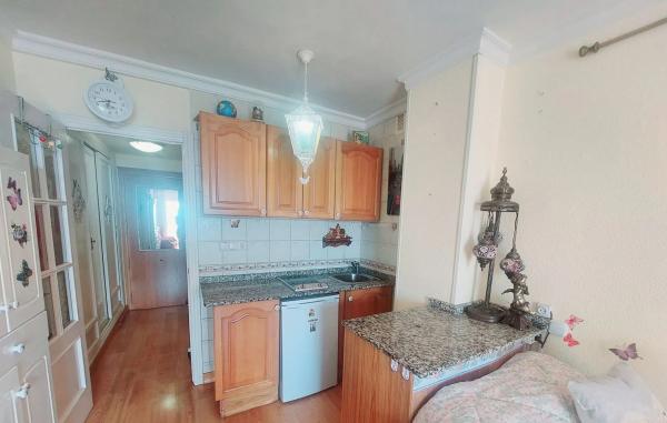 Estudio en paseo Marítimo Rey de España