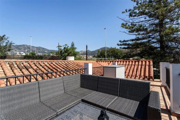 Casa independiente en calle Vélez Málaga