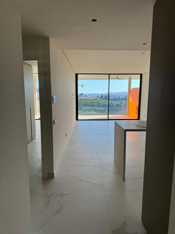 Piso en avenida Fuengirola, 3