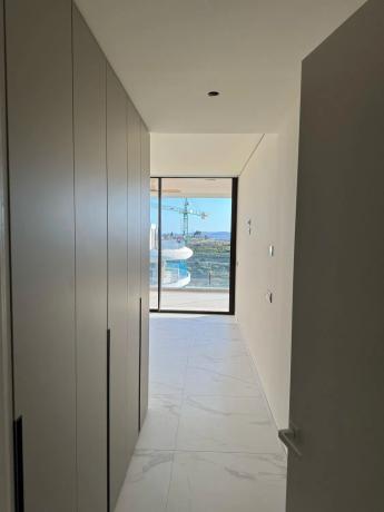 Piso en avenida Fuengirola, 3