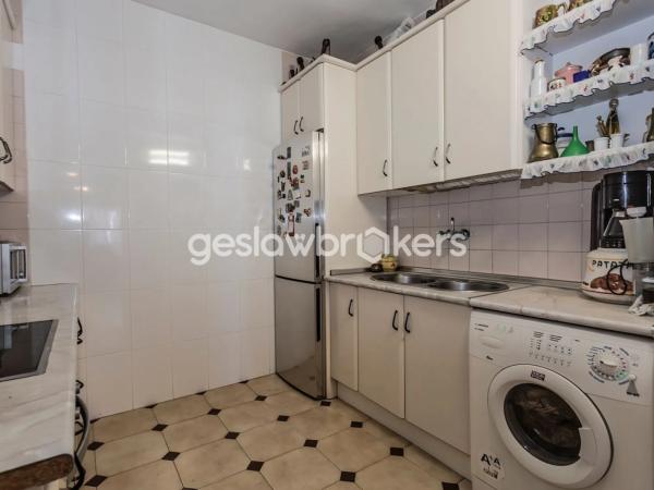 Piso en avenida Juan Gómez Juanito, 21