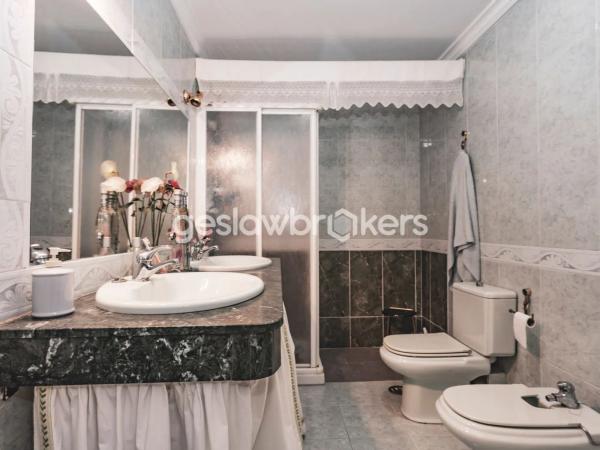 Piso en avenida Juan Gómez Juanito, 21