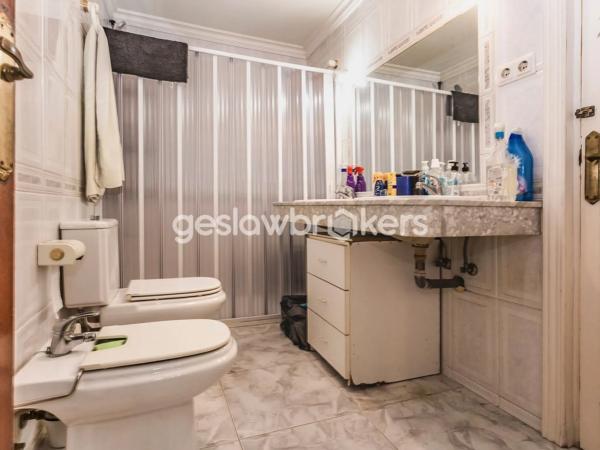 Piso en avenida Juan Gómez Juanito, 21