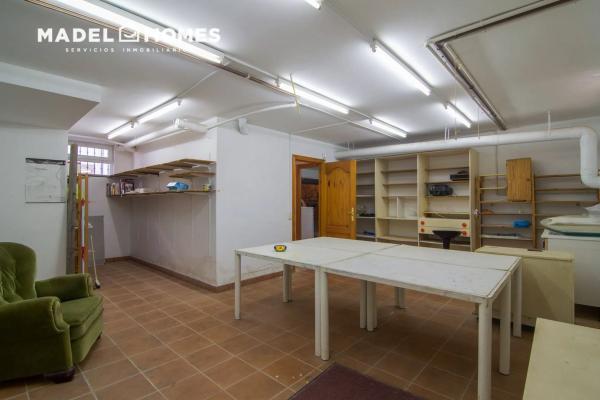 Casa independiente en calle Cipreses