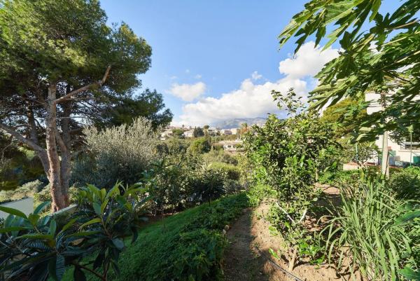 Casa independiente en calle Tucán s/n