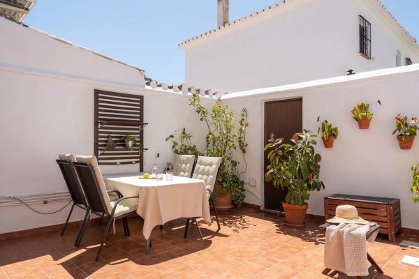 Chalet adosado en calle Margarita