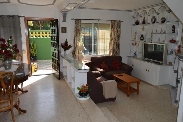 Chalet adosado en calle Monaguillo