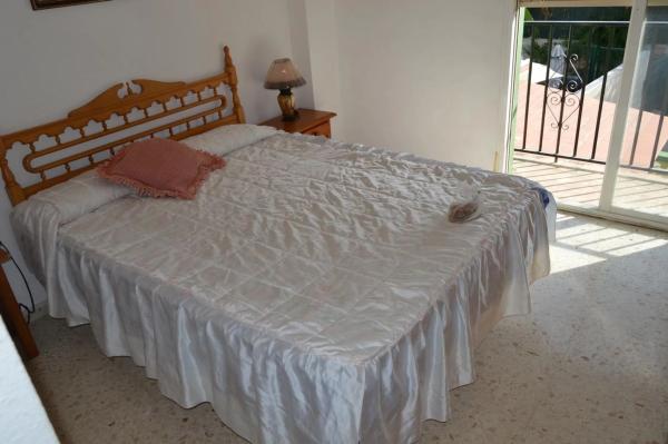 Chalet adosado en calle Monaguillo