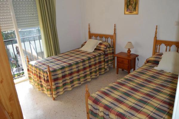 Chalet adosado en calle Monaguillo