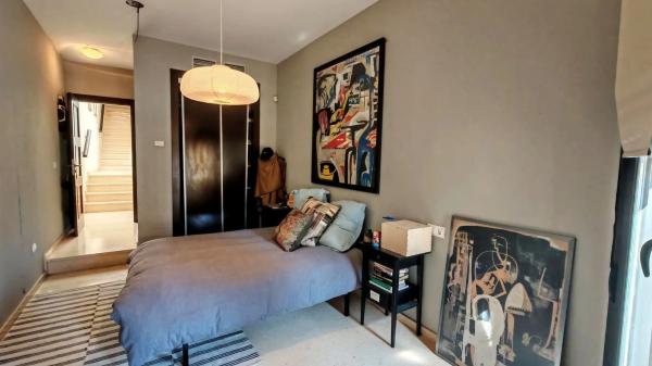 Chalet pareado en calle Castaño