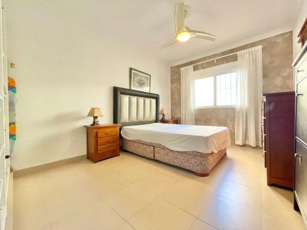 Casa independiente en calle Miguel Márquez