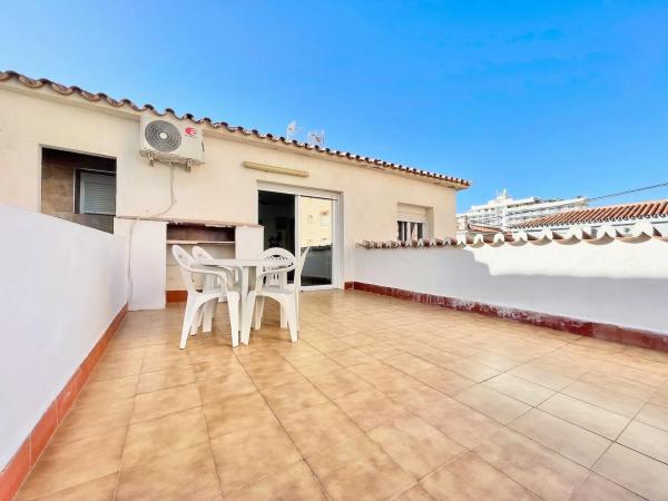 Casa independiente en calle Miguel Márquez