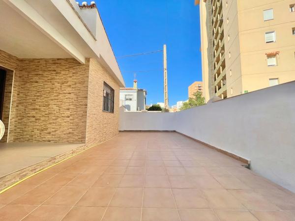 Casa independiente en calle Miguel Márquez