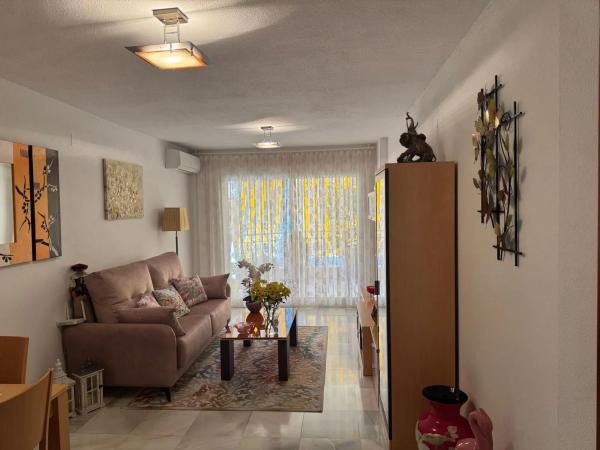 Piso en avenida de Las Salinas