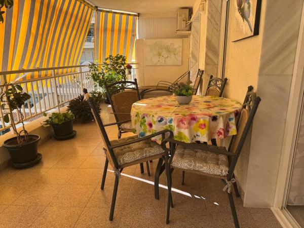 Piso en avenida de Las Salinas