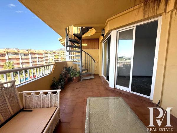 Dúplex en calle el Roble