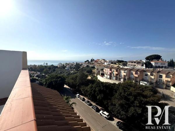 Dúplex en calle el Roble