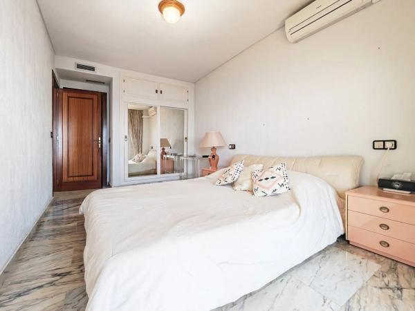 Piso en paseo Marítimo Rey de España, 94