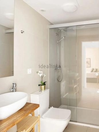 Piso en avenida Carvajal